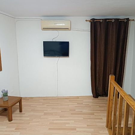 Two-Storey Maisonette Next To The Port Mantouki Bagian luar foto
