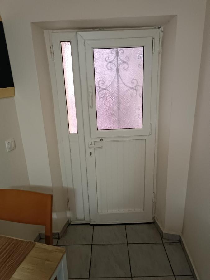 Two-Storey Maisonette Next To The Port Mantouki Bagian luar foto